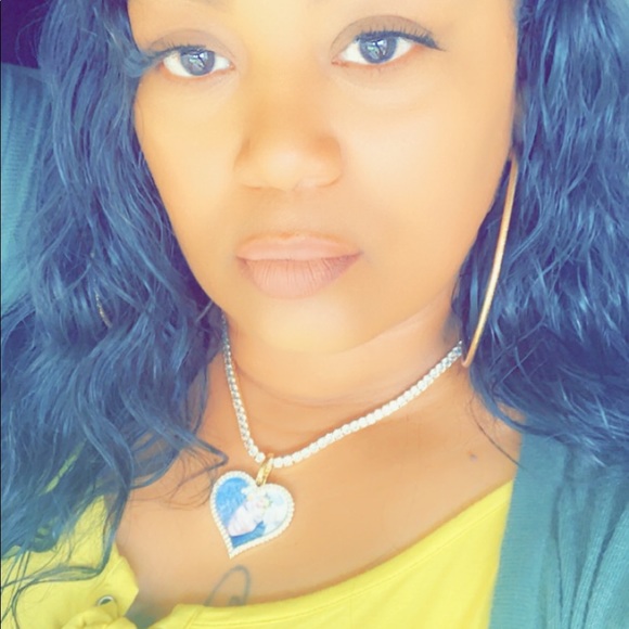 Personalized Photo Pendant w/Chain - Picture 3 of 3